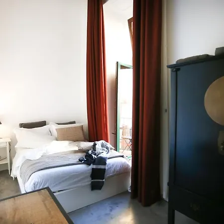 Oda ve Kahvaltı Al Duomo Salerno